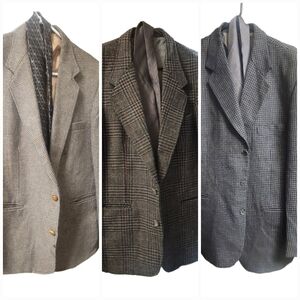 3 mens suit coats & 3 ties